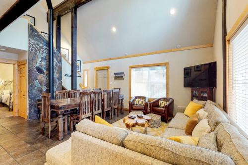 Our Mountain Home – Photos 5