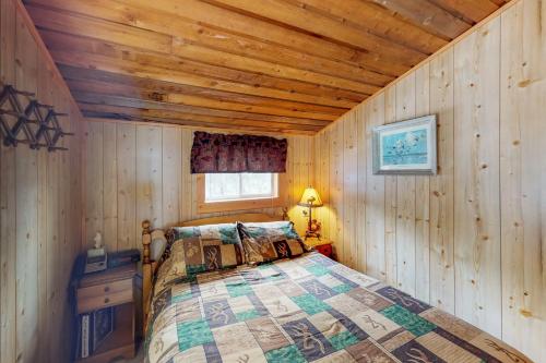 Postel nebo postele na pokoji v ubytování Split Rock Cottage