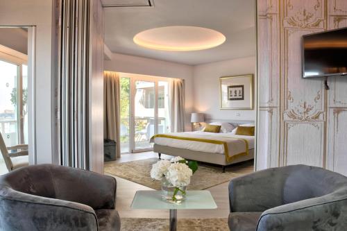 Χώρος καθιστικού στο St George Lycabettus Lifestyle Hotel