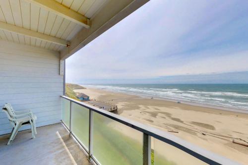 Nye Beach Lighthouse Vista, Cwmbran, United States