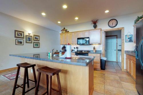 Whispering Pines 924 – Photos 5