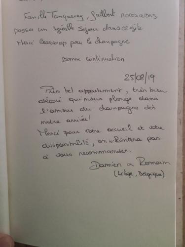 a letter to my mother thanking me for helping me with my handwriting at Groom Epernay - Jacuzzi & Champagne in Épernay