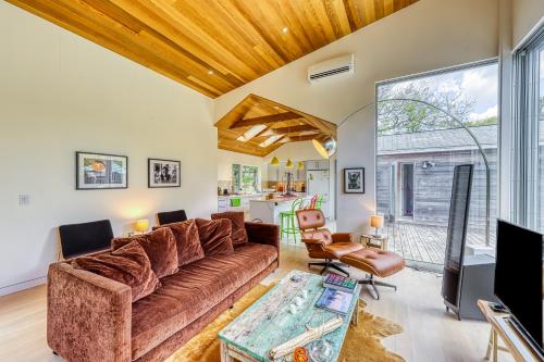 26 Ontario – Photos 5