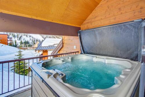 Pinnacle Ridge 02 – Photos 2