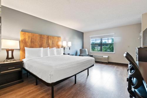 Кровать или кровати в номере Extended Stay America Premier Suites - Seattle - Bellevue - Downtown