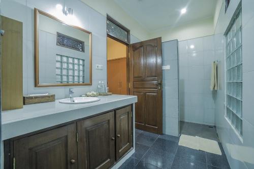 Koupelna v ubytování Nyoman Sandi Guest House
