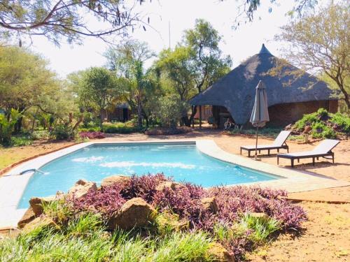 African Casa Chalets and Campsite