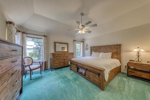 Gallery image of The Trout River House in New Braunfels