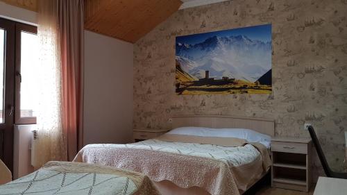 hotel "Riverside Mestia"にあるベッド