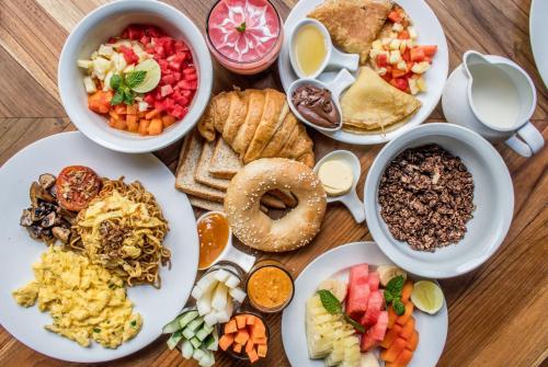 Jídlo v hotelu nebo okolí