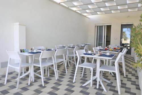 Foto dalla galleria di Baia Azzurra B&B a Torre Lapillo