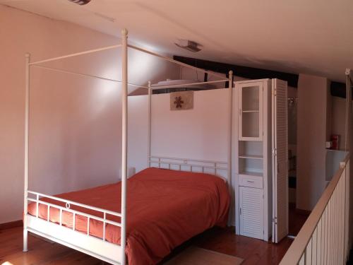 Postel nebo postele na pokoji v ubytování casa-palau marques de cruilles