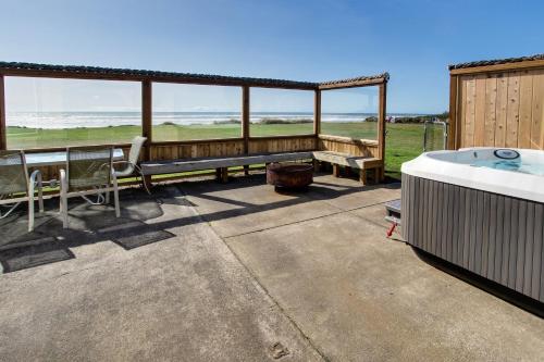 Sparkling Sands Oceanfront – Photos 4