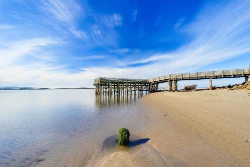 Gambar di galeri bagi Captain Bill's Beachhouse di Lincoln City