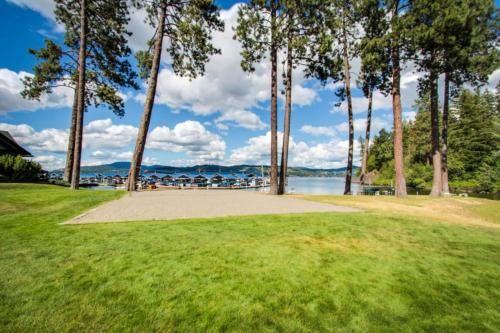 Fotografie z fotogalerie ubytování Mountain Lake Getaway (B101) v destinaci Twin Beaches