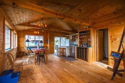 The Artist Shack – Photos 3