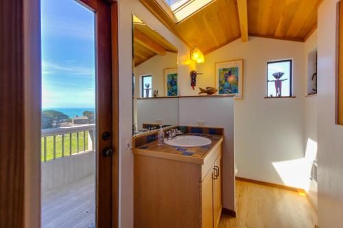 Gallery image of Gewing House in Sea Ranch