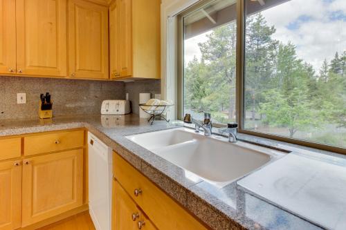 Φωτογραφία από το άλμπουμ του Red Cedar 26 | Discover Sunriver σε Sunriver
