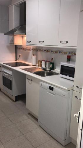 Dapur atau dapur kecil di Casa palacio El Conde de la Cańada