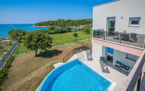Villa Cedar