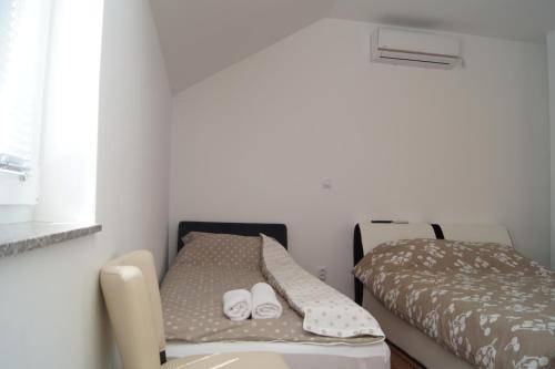 Lova arba lovos apgyvendinimo įstaigoje SOBE ROOMS GAVRILO
