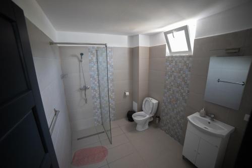 Kúpeľňa v ubytovaní Vila La Faleza Dubova