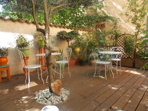 Photo de la galerie de l'établissement La Maison Du Bonheur, à Aups