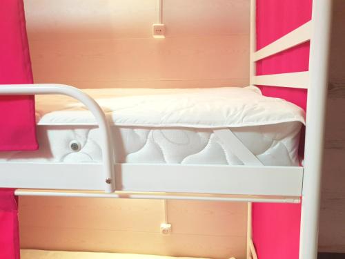 Postel nebo postele na pokoji v ubytování Hostel 777 Vokzal