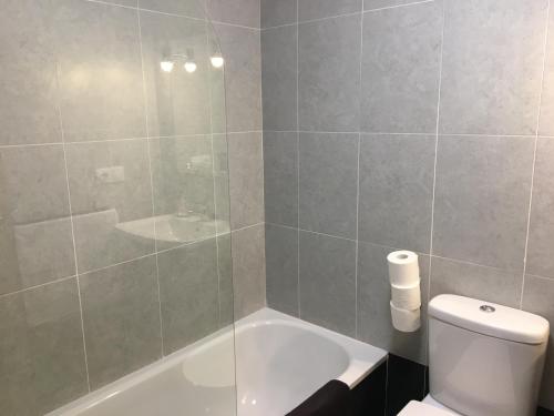 Ένα μπάνιο στο Apartamento Reino de Nájera