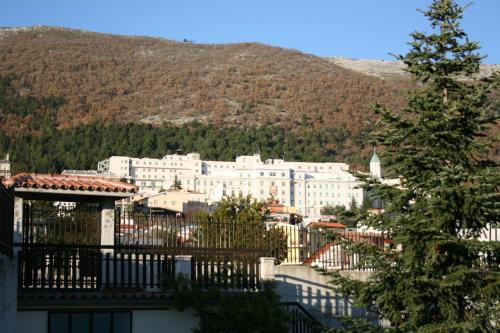 Γενική θέα στο βουνό ή θέα στο βουνό από  αυτό το bed & breakfast