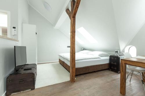 Postel nebo postele na pokoji v ubytování AMSTERDAM · CHILLINGHOUSE # 6, 3 Min. vom ICE, NETFLIX, Garten