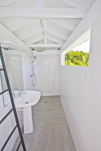 Koupelna v ubytování Appartement Duplex Vue Mer Jacuzzi Privé