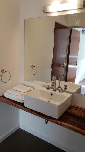 Vonios kambarys apgyvendinimo įstaigoje Tu lugar en Villa