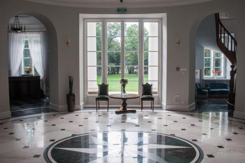 Pałac Cieleśnica – Photos 2