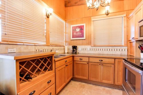 Our Cabin on Sun Up Bay – Photos 2