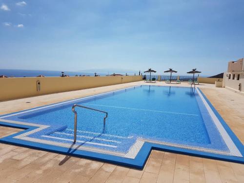 Villa Roque del Conde with fantastic sea view, terrace, pool, Wifi, SAT-TV, garage