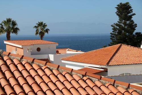 Fotografia z galérie ubytovania Villa Sueño Azul with private pool, sea view, terrace, Wifi, 450 m to the beach v destinácii Callao Salvaje