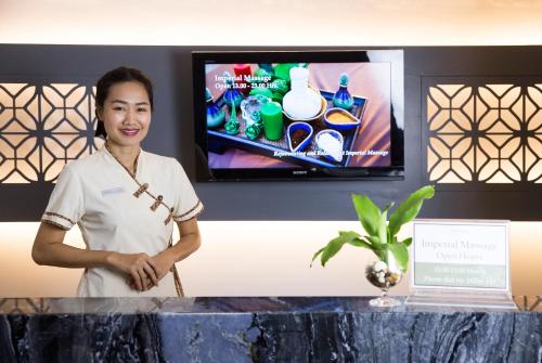 Členové personálu v ubytování The Imperial Hotel & Convention Centre Phitsanulok
