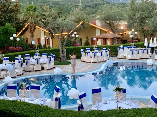 Bazén v ubytování PalmaNova Resort nebo v jeho okolí