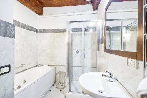 GuestHost - San Lorenzo Wooden Loft