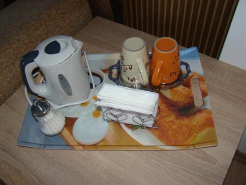 Comodidades para chá e café em Guest House Uzhgorod