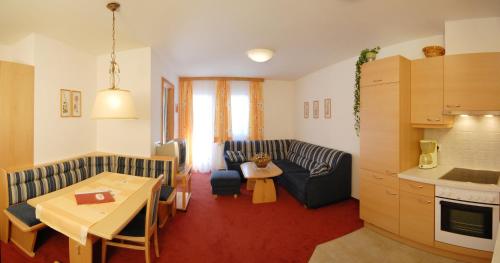 Кухня или мини-кухня в Landhotel Kielhuberhof
