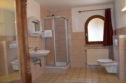 Kúpeľňa v ubytovaní Haus Lina