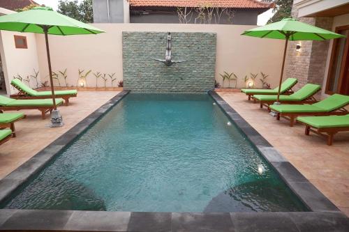 Πισίνα στο ή κοντά στο Pineapple Villa Sanur