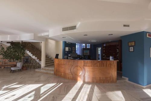 Hall ou réception de l'établissement Hotel La Baia