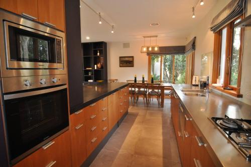 BOND ESTATE LUXURY ACCOMMODATION – Photos 3