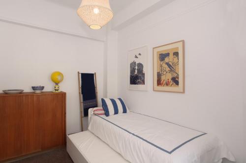 Plaka Two-Storey Penhouse with Acropolis Views PL6