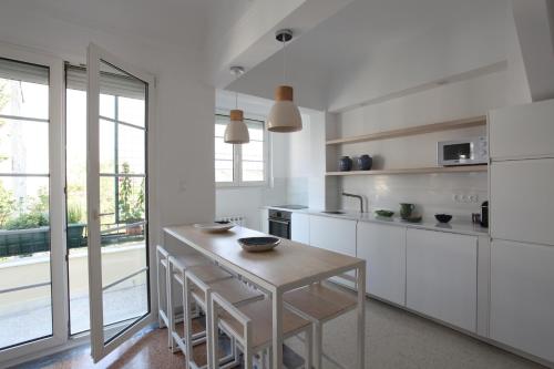 Plaka Two-Storey Penhouse with Acropolis Views PL6