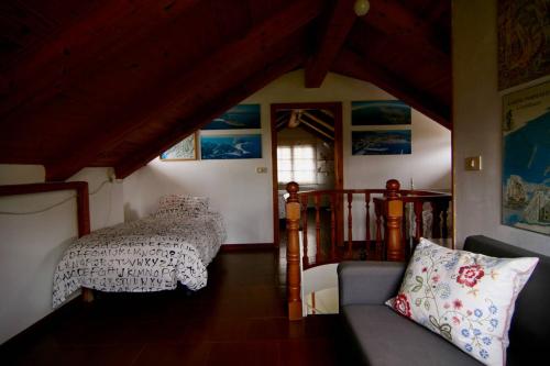 Voodi või voodid majutusasutuse Casa de Rilo ,para 6/8 en la Playa de Nerga toas