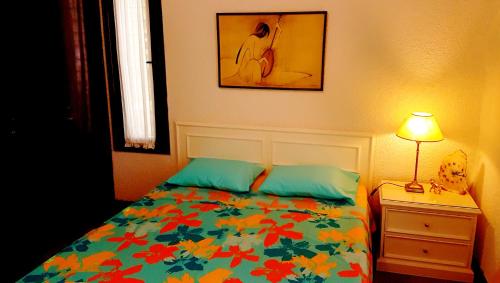 Un pat sau paturi într-o cameră la Sani Pool Beach Villa